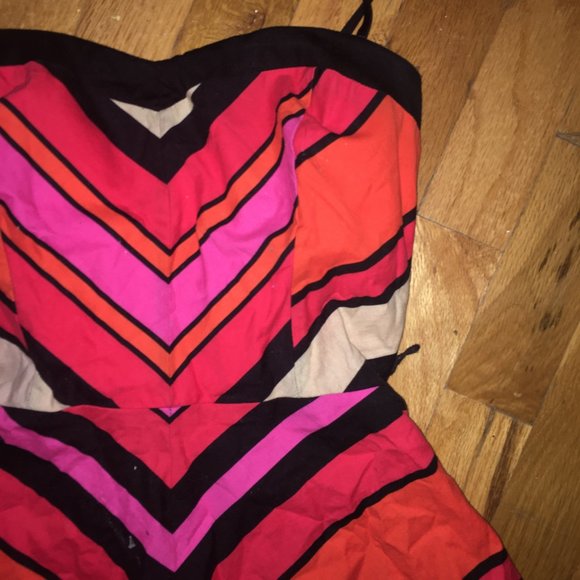 Retro Pinup chevron Dress - Picture 2 of 5